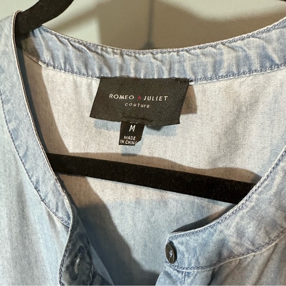 Romeo & Juliet Couture Light Blue Denim/Chambray Sleeveless Shorts Romper - Picture 6 of 7